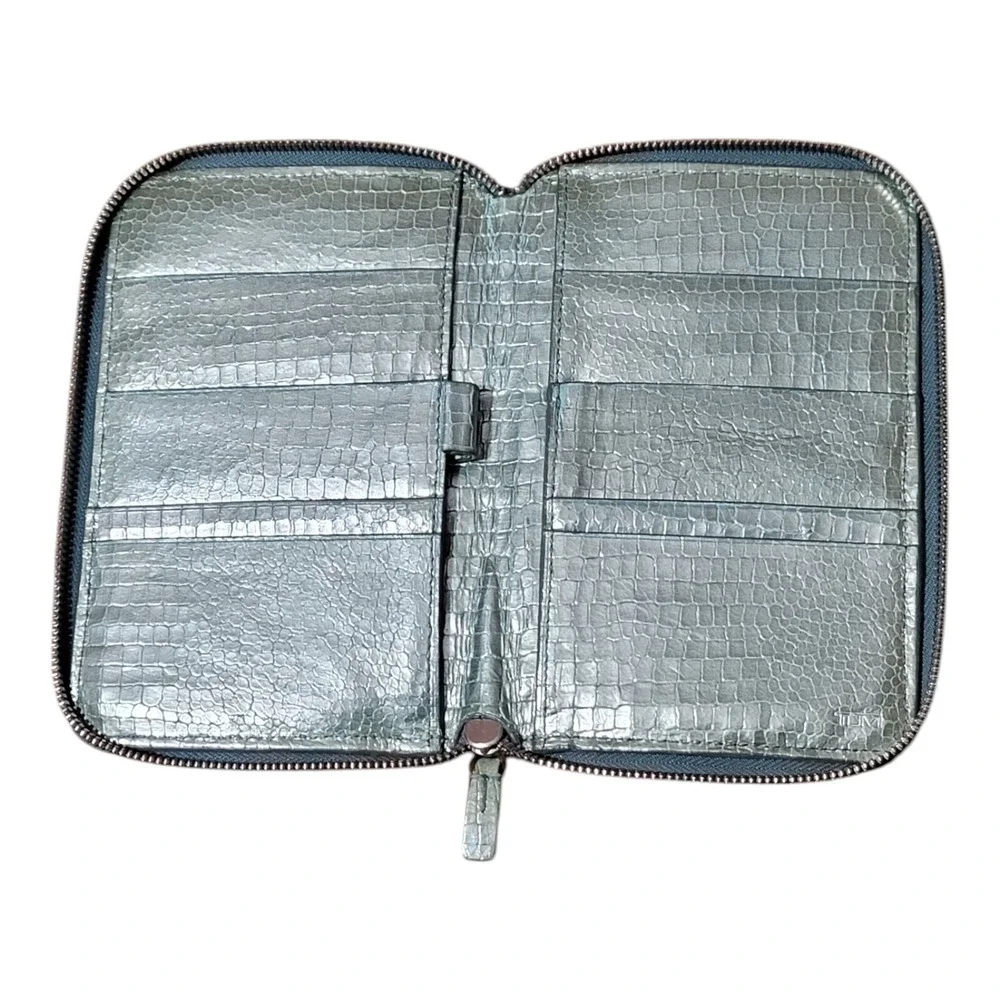 Tumi Womens‎ Wallet And Planner Green Vintage Crocodile Skin